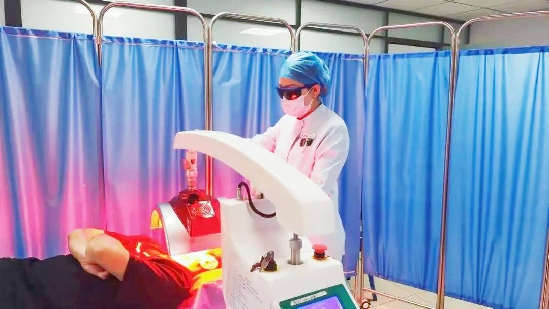 半導(dǎo)體激光光動(dòng)力治療機(jī)檢測機(jī)構(gòu)(圖1)