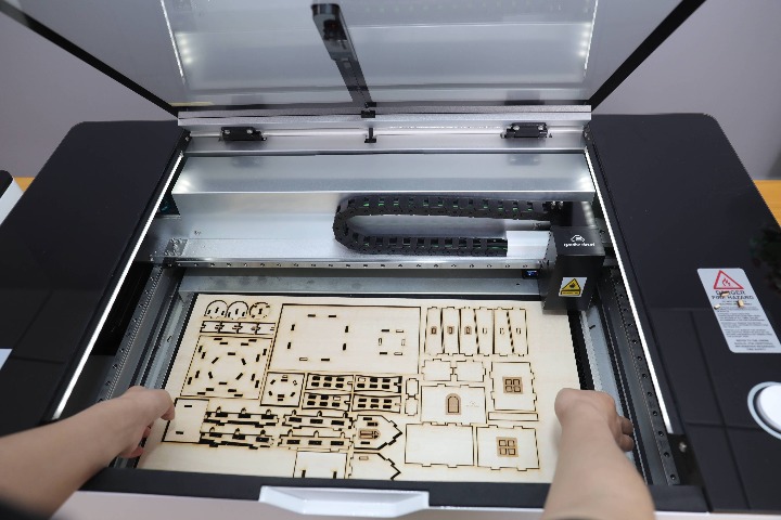 激光雕刻機(jī)出口美國有限制嗎?(圖1) 激光雕刻機(jī)出口美國有限制嗎?(圖1)