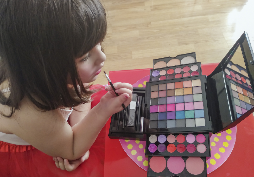 兒童用化妝品檢測與全球合規(guī)解決方案